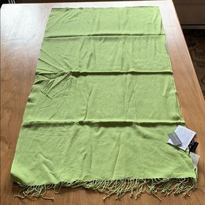 NWT Kenneth Cole Scarf/Pashmina